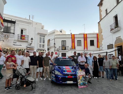 Desvelado el cartel de la 42ª Subida a Vejer que homenajea al piloto José Blanco Rosales